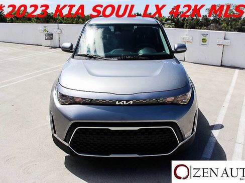 Used 2023 Kia Soul LX w/ Option Group 015 image 39