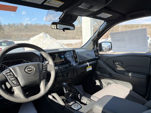 New 2026 Nissan Frontier SV image 14