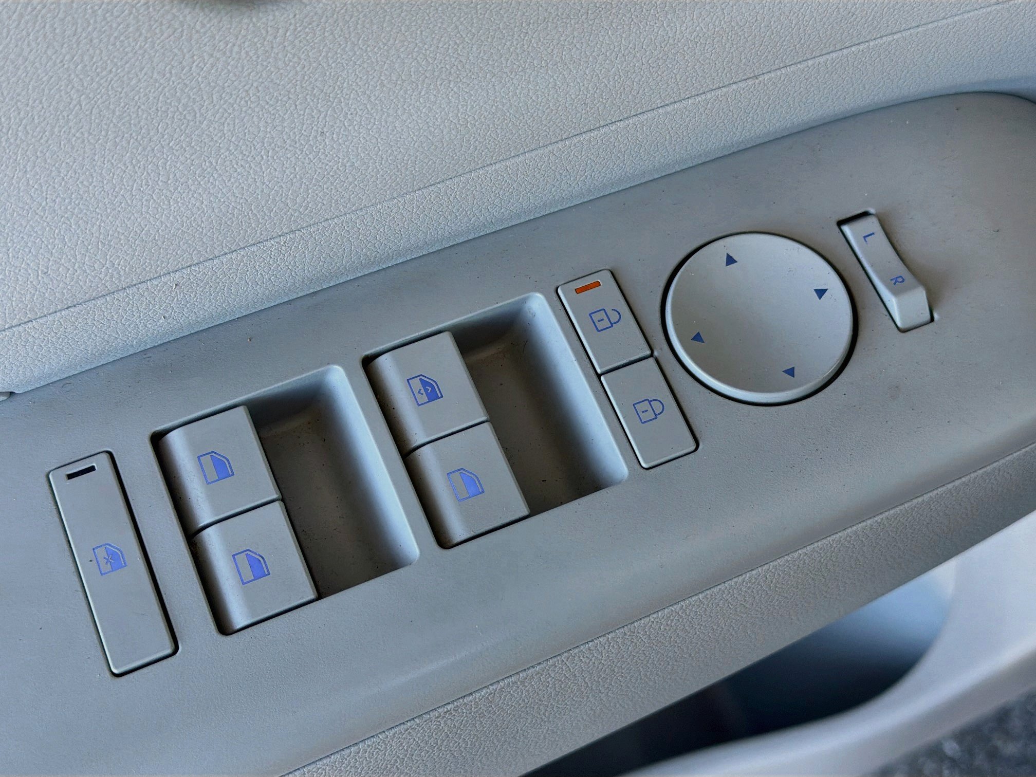 Used 2025 Hyundai Kona SEL AWD/4WD image 15