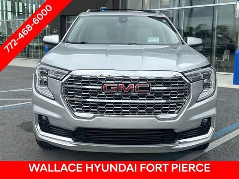Used 2022 GMC Terrain Denali AWD/4WD image 3