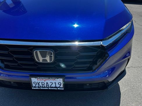 Used 2024 Honda CR-V EX-L image 5