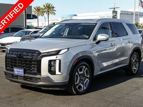 Certified 2025 Hyundai Palisade SEL FWD image 3