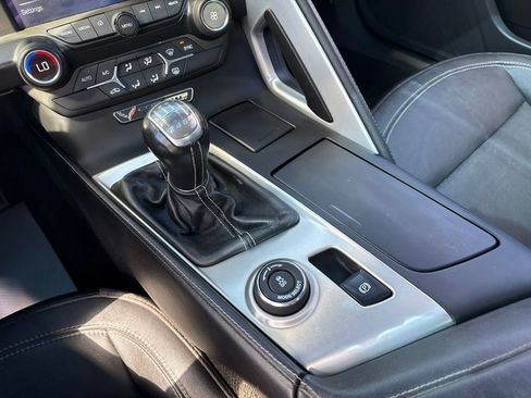 Used 2016 Chevrolet Corvette Stingray Coupe RWD image 34