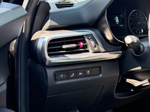 Certified 2022 Kia Telluride LX FWD image 7