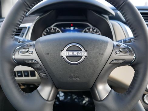 Used 2024 Nissan Murano Platinum w/ Cargo Package image 25