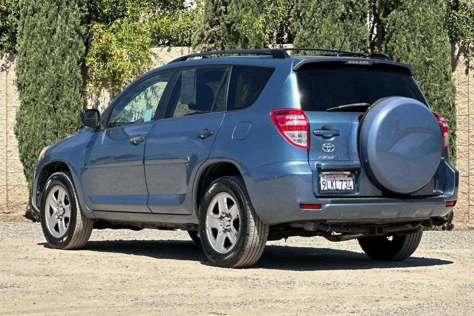 Used 2011 Toyota RAV4 4WD w/ Base L4 Extra Value Pkg image 5