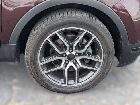 Used 2019 Ford Explorer Sport w/ Equipment Group 401A image 8