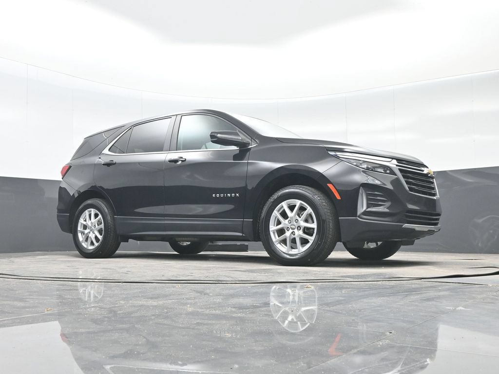 Used 2024 Chevrolet Equinox LT AWD/4WD image 32