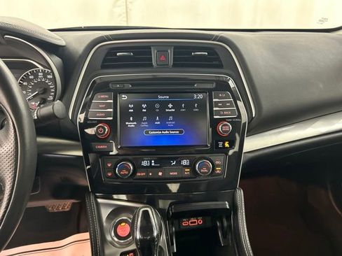 Used 2023 Nissan Maxima SL FWD image 20
