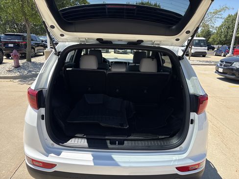 Used 2019 Kia Sportage EX w/ EX Sport Appearance Package AWD/4WD image 12