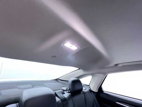 Used 2018 Ford Fusion Titanium FWD image 40