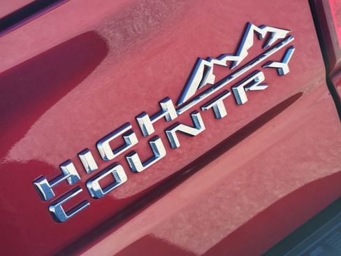 Used 2024 Chevrolet Silverado 1500 High Country w/ Technology Package image 9