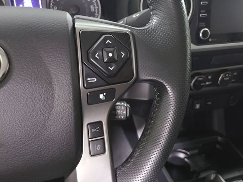 Used 2021 Toyota Tacoma SR5 w/ Technology Package AWD/4WD image 28