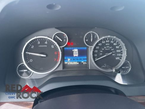 Used 2016 Toyota Tundra Limited w/ Limited Premium Package image 18