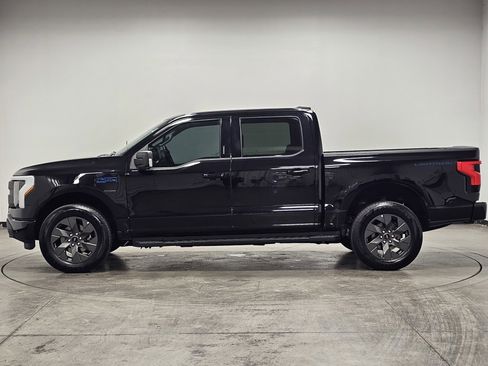 Used 2024 Ford F150 Lightning Flash image 5