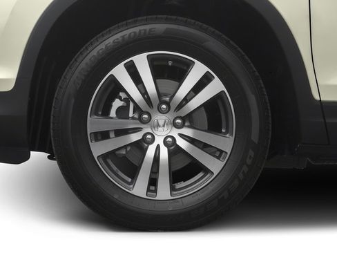 Used 2017 Honda Pilot EX image 11