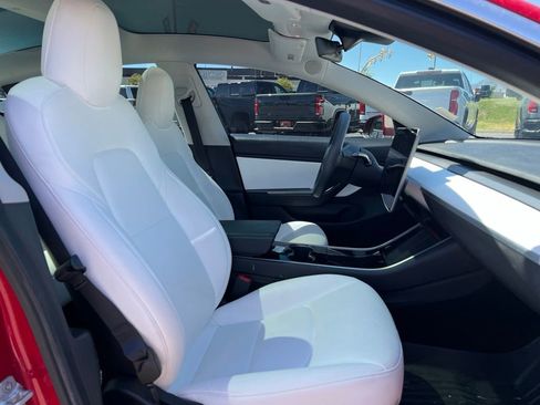 Used 2020 Tesla Model 3 Standard Range Plus RWD image 14