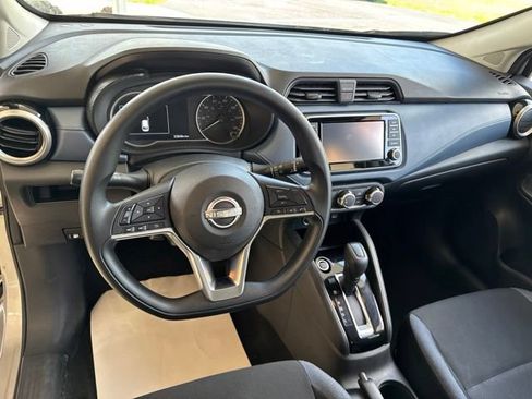 Used 2025 Nissan Versa SV FWD image 15