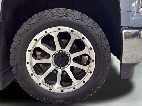 Used 2015 Chevrolet Silverado 1500 LTZ AWD/4WD image 38