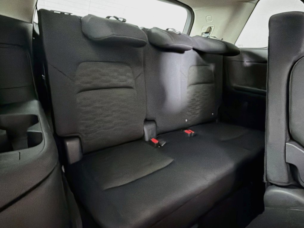 Used 2025 Nissan Pathfinder SV FWD image 27