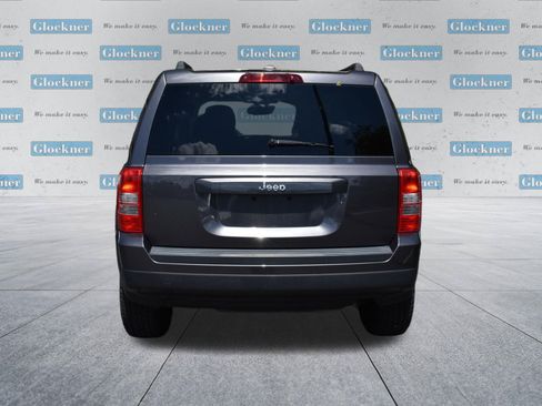 Used 2017 Jeep Patriot Latitude AWD/4WD image 7