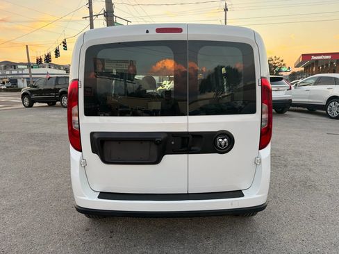 Used 2022 RAM ProMaster City Wagon image 6