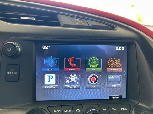 Used 2015 Chevrolet Corvette Z06 w/ 3LZ Preferred Equipment Group image 32