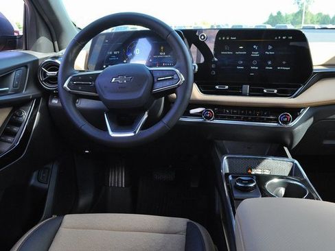 New 2026 Chevrolet Equinox ACTIV w/ LPO, Floor Liner Package image 15