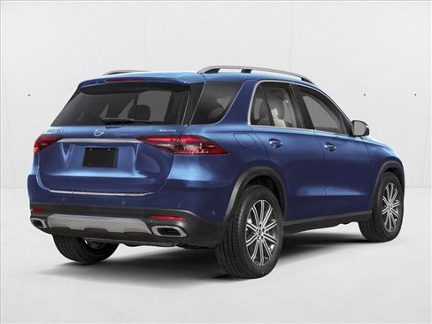 New 2026 Mercedes-Benz GLE 450e 4MATIC image 2