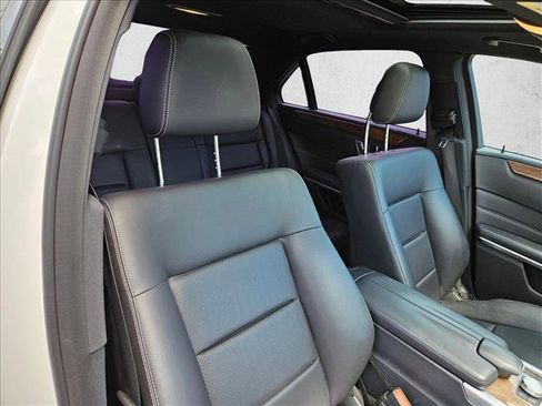 Used 2014 Mercedes-Benz E 350 Sedan image 17