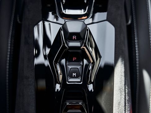 Used 2023 Lamborghini Huracan Tecnica image 64