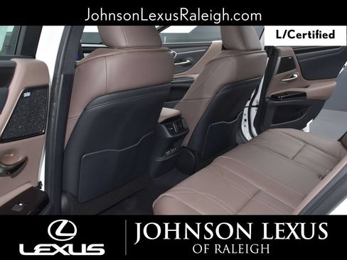 Certified 2025 Lexus ES 300h Ultra Luxury FWD image 12