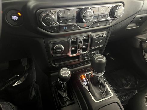 Used 2023 Jeep Wrangler Unlimited Sahara w/ Cold Weather Group image 24