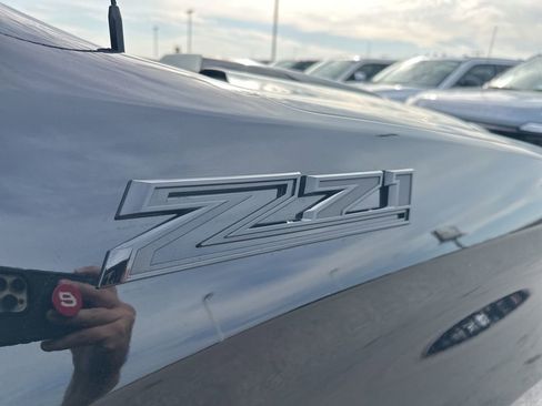 Used 2025 Chevrolet Silverado 1500 Custom Trail Boss w/ LPO, Dark Essentials Package image 43