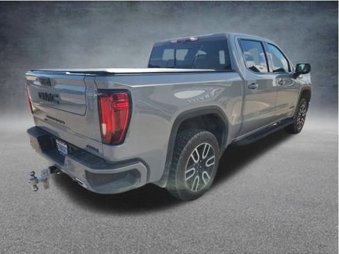 Used 2024 GMC Sierra 1500 AT4 w/ Technology Package AWD/4WD image 10