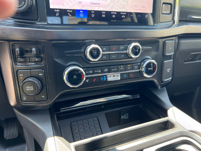 New 2026 Ford F250 Lariat w/ Black Appearance Package AWD/4WD image 34