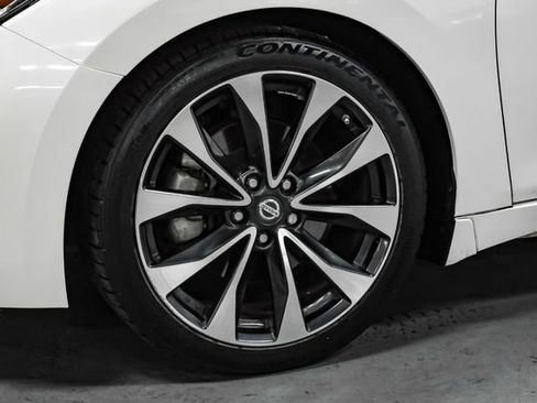 Used 2016 Nissan Maxima SR image 56