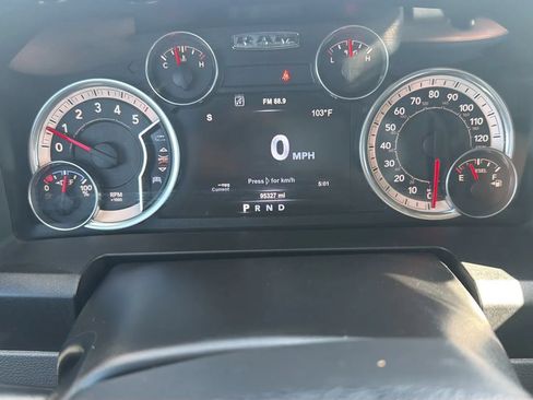 Used 2015 RAM 1500 Lone Star AWD/4WD image 17