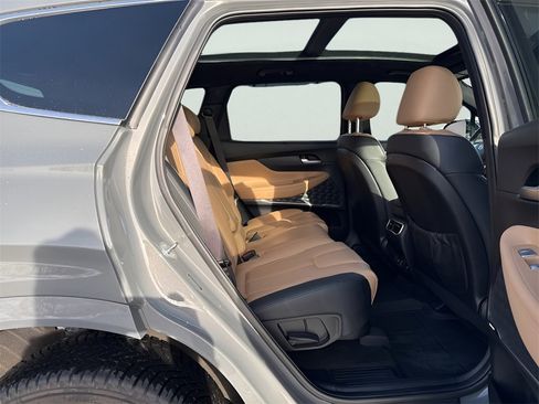 Used 2023 Hyundai Santa Fe Calligraphy image 11