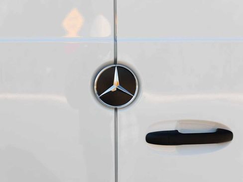 New 2025 Mercedes-Benz Sprinter 2500 image 7