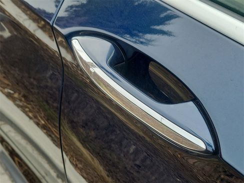 Used 2019 INFINITI QX50 Essential w/ Proactive Package image 8