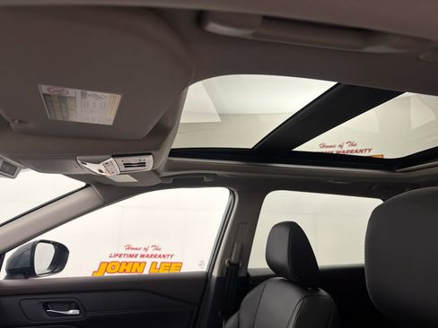 Certified 2023 Nissan Rogue SL FWD image 15