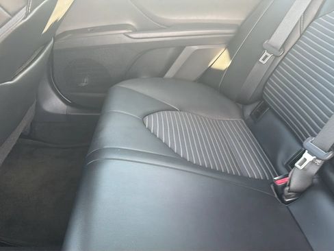 Used 2022 Toyota Camry SE FWD image 38