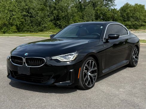 Used 2022 BMW 230i Coupe w/ Premium Package 2 RWD image 2