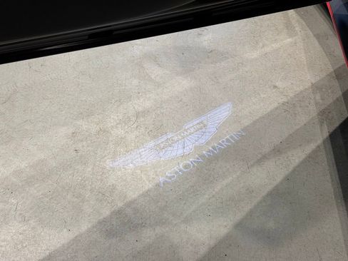 Used 2020 Aston Martin V8 Vantage Coupe image 23