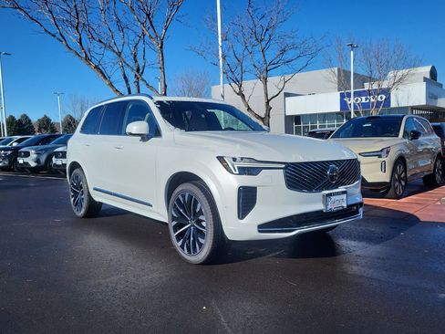 New 2026 Volvo XC90 B6 Plus w/ Protection Package Premier image 18