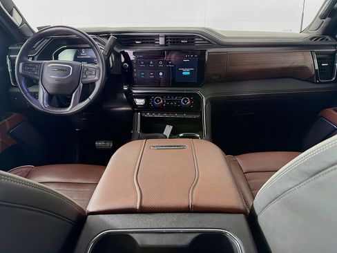 Used 2025 GMC Sierra 2500 Denali Ultimate w/ Max Trailering Package image 26