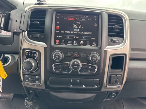 Used 2015 RAM 1500 Big Horn w/ Remote Start & Security Group image 13