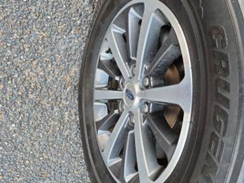 Certified 2021 Ford Expedition XLT RWD image 24