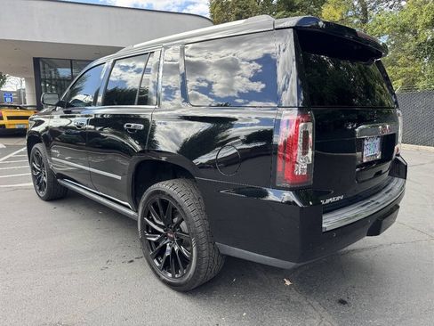Used 2017 GMC Yukon Denali w/ Open Road Package AWD/4WD image 3